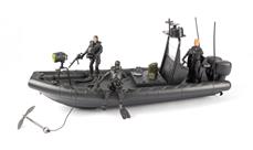 World Peacekeepers 1:18 Navy Seal båt m. 3 figurer
