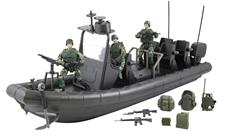 1:18 Marinbåt m. 3 figurer