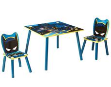 Batman bord med stolar