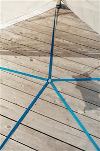 Bijou Build Haven – en mysig koja i tipi-stil och ett upphängningsstativ-5