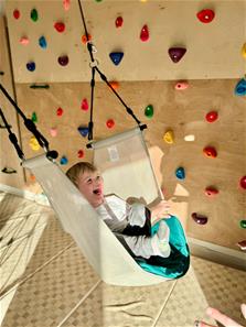 Bijou Build Sway hängstol, gungstol och mysig sittplats-10