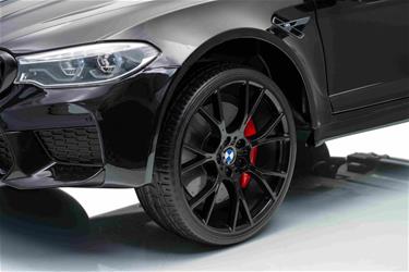 BMW M5 Drift Drift 21,6V Svart för barn 2.4G +Läderstol-7