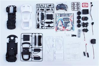 BMW M8 GTE Radiostyrd Bil Byggsats 1:18, 2.4G-5