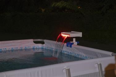 Flowclear Lugnande LED-vattenfall till Pool-11