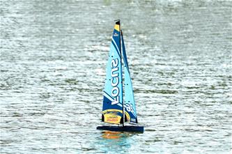 Focus V3 RC-segelbåt – Stor 2,4 GHz RTR-yacht FlySky i6 röd-6
