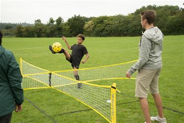 Kickmaster Fotbollstennis set, upp till 4 spelare-12