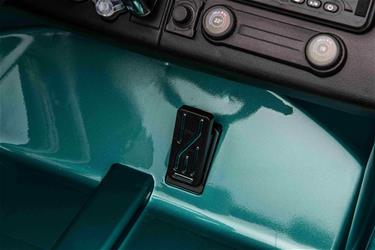 Range Rover Vogue 24V grön lack med/2x24V + gummihjul + fjärrkontroll-11