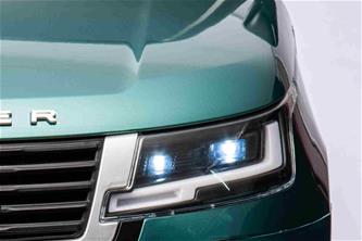 Range Rover Vogue 24V grön lack med/2x24V + gummihjul + fjärrkontroll-12