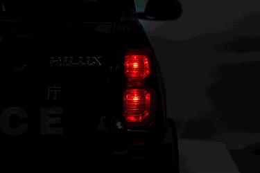 Toyota Hilux Elbil för barn 12v m/gummihjul + lädersäte + 2.4G-7